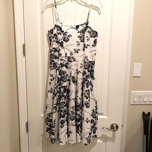 WHBM Black and White Floral Print Dress